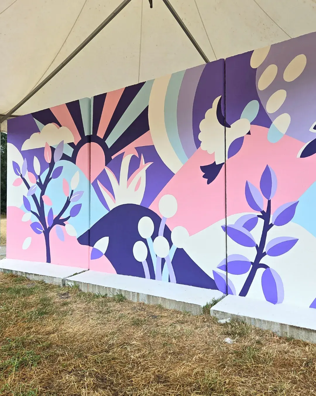Fresque live au festival Plein Champ Le Mans par l'artiste muraliste Aurore Leprivey